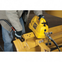 XC1401M, Cordless Hydraulic Pump, 4/3 Valve, 60 in3 Usable Oil, Batteries and Charger Not Included